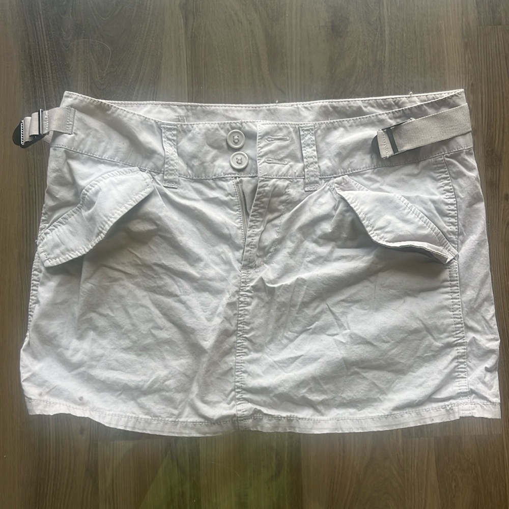 H&M tan cargo mini skirt